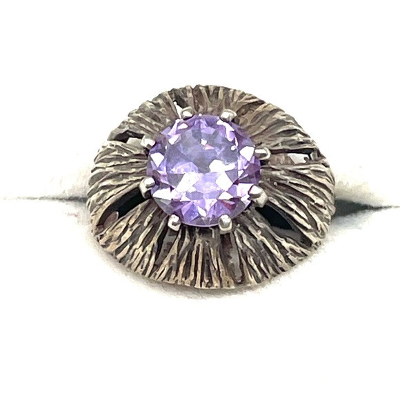 Stunning Sterling Sapphire/ Alexandrite Ring Sz. 7.75